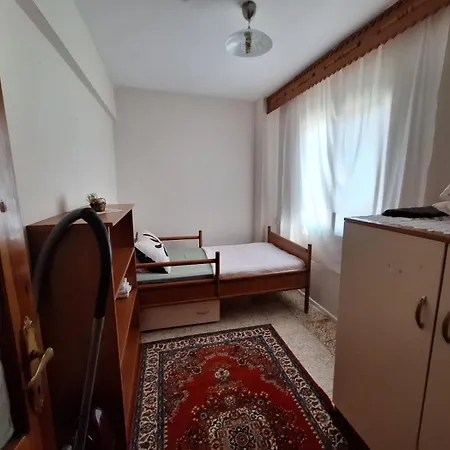 Sahil Yakini Özdere