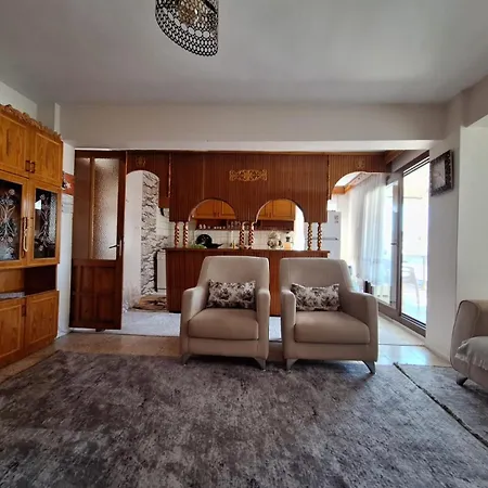 Sahil Yakini Apartmán